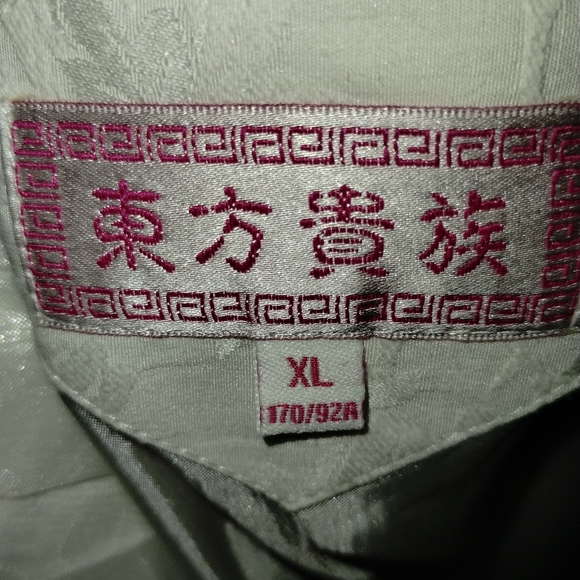 Soft white floral jacket with pink lace cuffs and hem, clasps in front - Picture 8 of 8